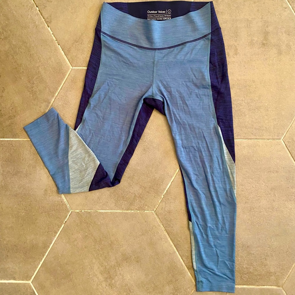 Outdoor Voices Colorblock 7/8 Leggings Blue Size L